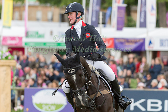 NICOLA WILSON (GBR) AND YACABO BK