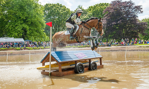 Gaby  Cooke (GBR)  riding Saunders Lady