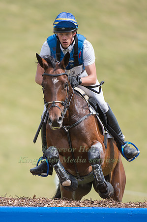 Ludwig  Svennerstal (SWE) riding Win And Love