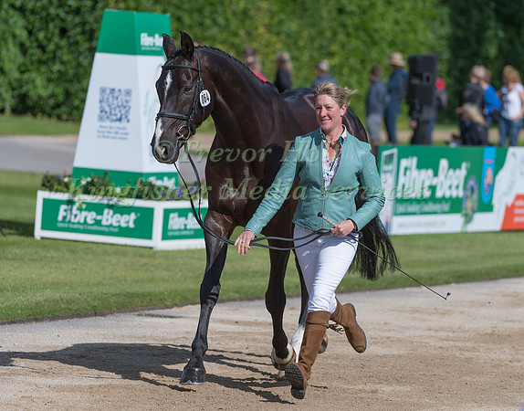 NICOLA WILSON (GBR) AND YACABO BK