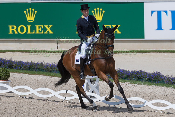 CHRISTOPHER BURTON (AUS) AND NOBILIS 18