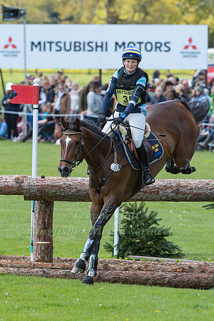 Malin Josefsson (SWE) and  Golden Midnight