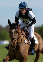 CARLOS  PARRO (BRA) RIDING MAESMAWR FOX