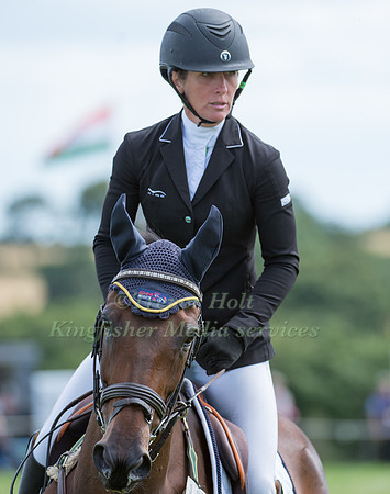 Caroline   Powell (NZL) riding Spice Sensation