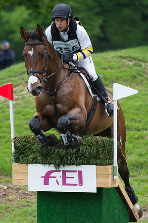 Sam  Griffiths (AUS) riding  Foxdon Sunny Jim