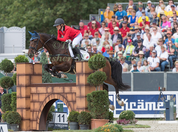Lara de Liederkerke-Meier (BEL) and Alpaga D'Arville