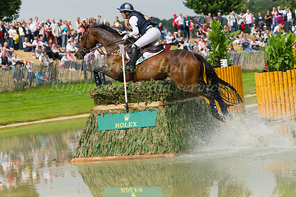 Hannah Sue Burnett (USA) and Harbour Pilot