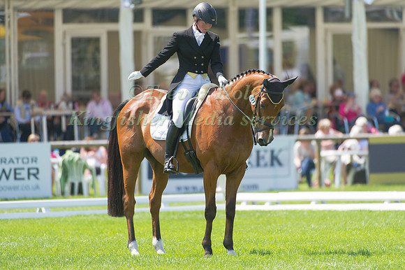Hannah Bate and Finbury Hill