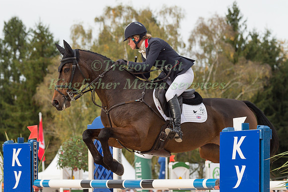 ISABELLE ( IZZY) TAYLOR (GBR) AND CALL ME MAGGIE MAY