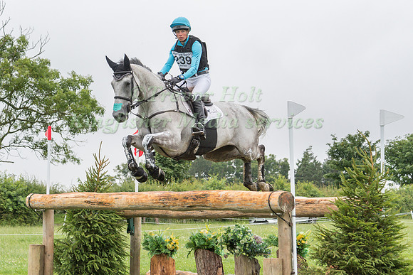 IZZY TAYLOR AND FONBHERNA LANCER