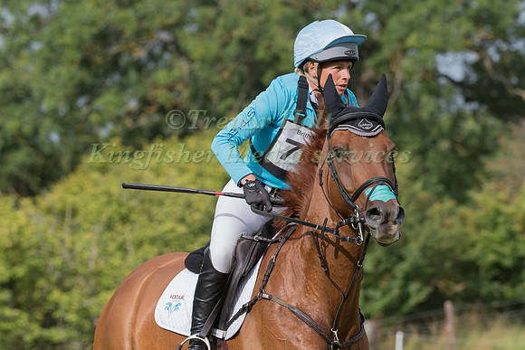 IZZY TAYLOR RIDING  ARTFUL TRINITY