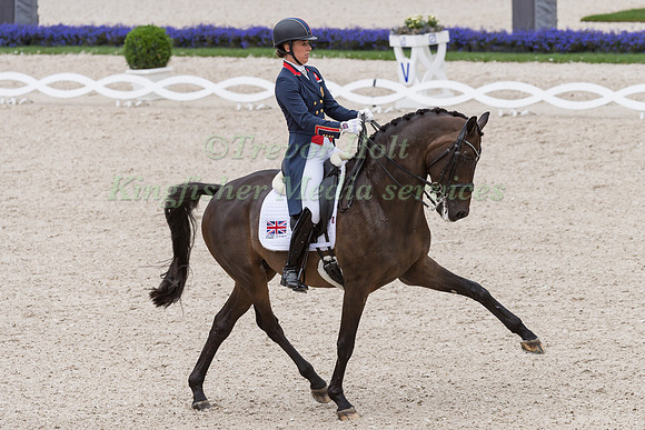 CHARLOTTE DUJARDIN (GBR) AND ERLENTANZ