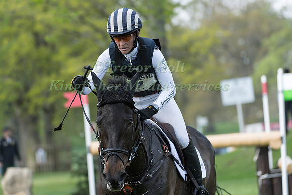 CAROLINE POWELL (NZL) RIDING  ON THE BRASH