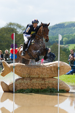Gubby Leech (GBR) riding Xavier