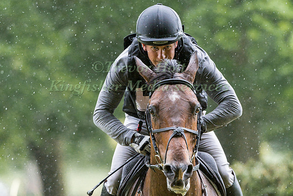 TOM D CRISP (GBR) AND COOLYS LUXURY