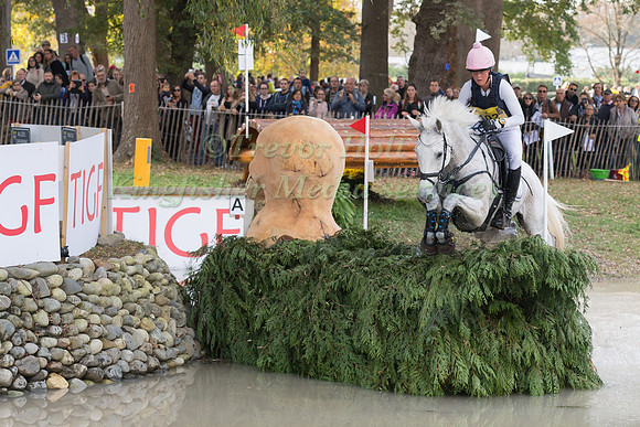 Isabel ENGLISH (AUS) AND FELDALE MOUSE