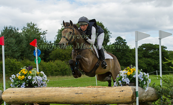 Sarah Parkes riding Dassett Cooley Dun