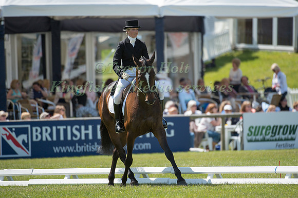 Katie Barber (GBR) riding Woodfield Ria