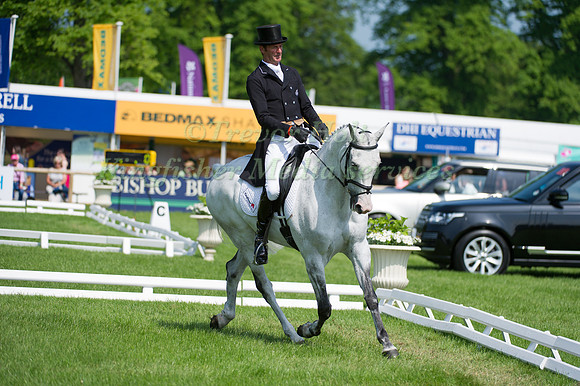 Mark Todd and NZB Regent Lad