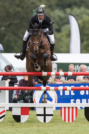 JESSE  CAMPBELL (NZL) AND CLEVELAND TAKING PART IN THE SHOWJUMPING PHASE OF THE CCI THREE STAR COMPETITION AT THE 2017 EQUI-TREK BRAMHAM INTERNATIONAL HORSE TRIALS