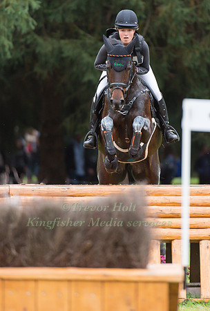 Faye Fullgraebe of Germany riding Quebec 48