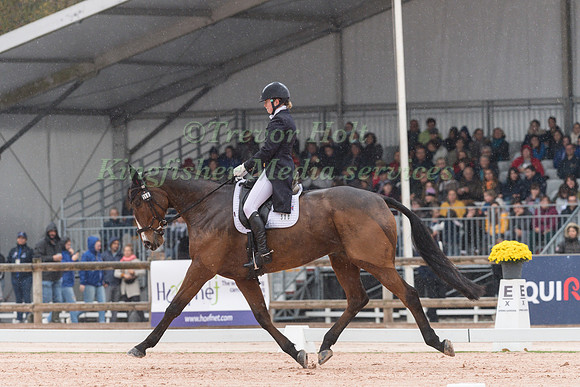 PHILIPPA  CROSS AND SCOOP DE FERBET