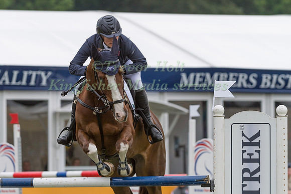 ZARA TINDALL (GBR) AND CLASS AFFAIR