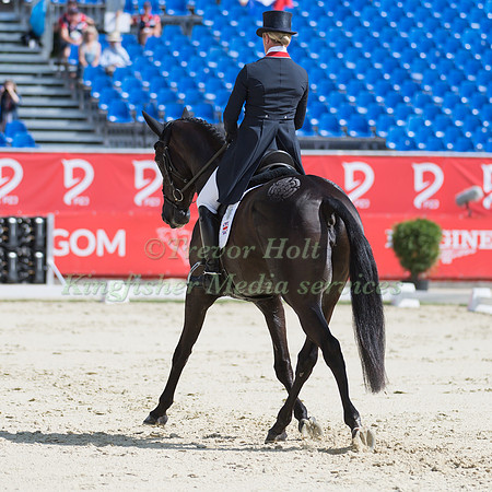 NICOLA WILSON (GBR) AND BULANA