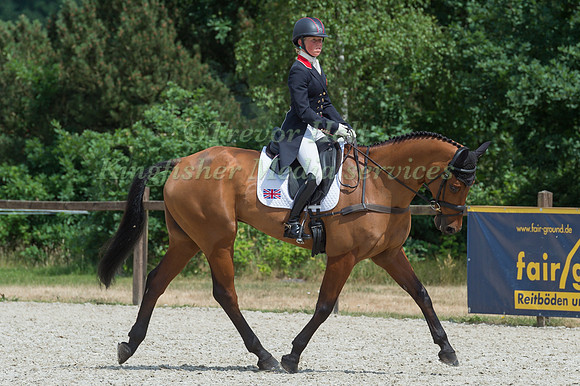 ROSALIND CANTER (GBR) AND ZENSHERA