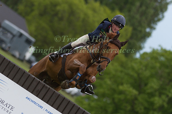 ELIZA STODDART (GBR) RIDING DICK O MALLEY COMPETING IN THE CROSS COUNTRY PHASE OF THE  CIC TWO STAR COMPETITION AT THE  2017 ROCKINGHAM CASTLE INTERNATIONAL HORSE TRIAL.