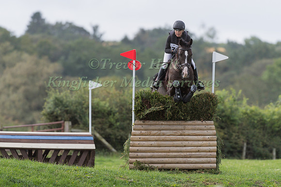 SAMMI BIRCH RIDING  THE KINCOOLEY CEILI
