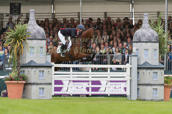 Gemma Tattersall (GBR) and Arctic Soul