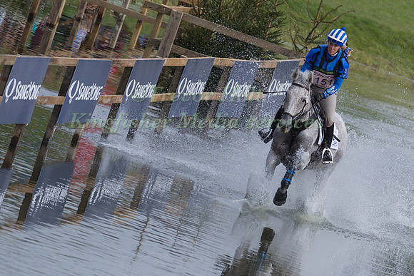 IMOGEN MURRAY (GBR) RIDING TOMGAR JESS
