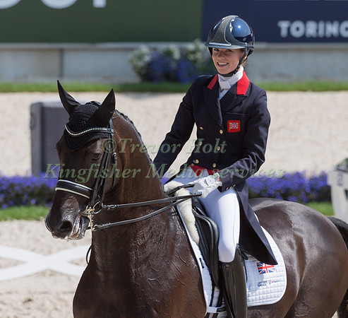 Charlotte Fry (GBR) and Dark Legend