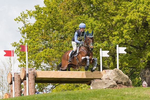 Virginia Thompson (NZL) and  Star Nouveau