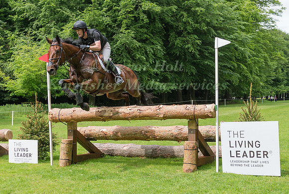 TIM RUSBRIDGE (NZL) RIDING ONEFORTHENOTEBOOK TAKING PART IN THE CROSS COUNTRY PHASE OF THE CICO THREE STAR AT THE 2017 HOUGHTON INTERNATIONAL HORSE TRIALS