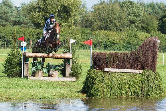 BUBBY UPTON RIDING  MAGIC ROUNDABOUT IV