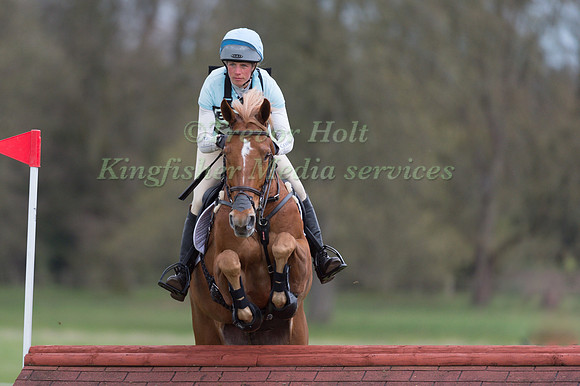 IZZY TAYLOR  RIDING  BRIARLANDS BIRDSONG