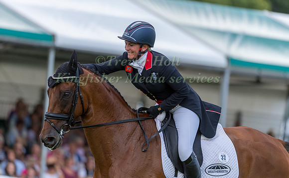 Gemma Tattersall (GBR) and Arctic Soul