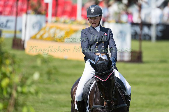 Kathryn Robinson of Canada riding Let it Bee