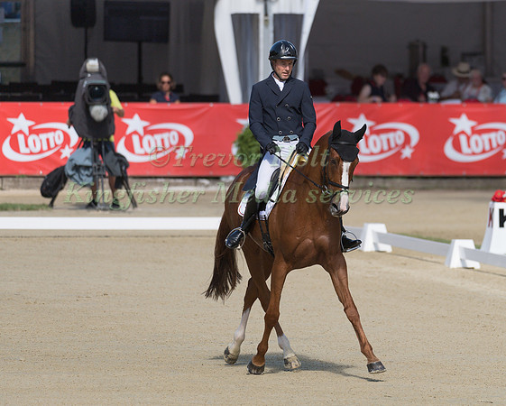 XAVIER SNACKERS (BEL) AND EN SILENCE OTRANG