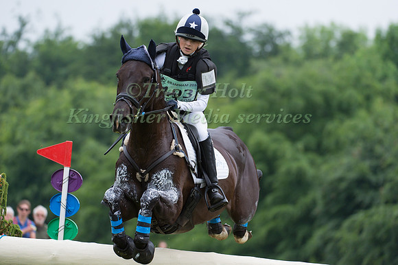 Rebecca Nicholson (GBR) riding Sporting Uno