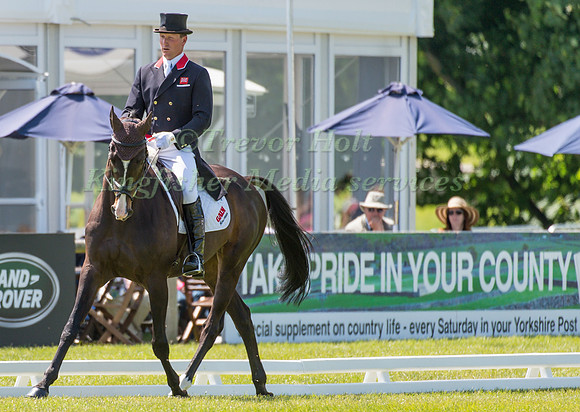 Oliver Townend (GBR) riding Lanfranco