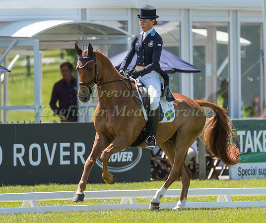 Anna Hilton (SWE) riding Matrix W