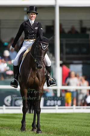 JONELLE  PRICE (NZL) RIDING CLASSIC MOET