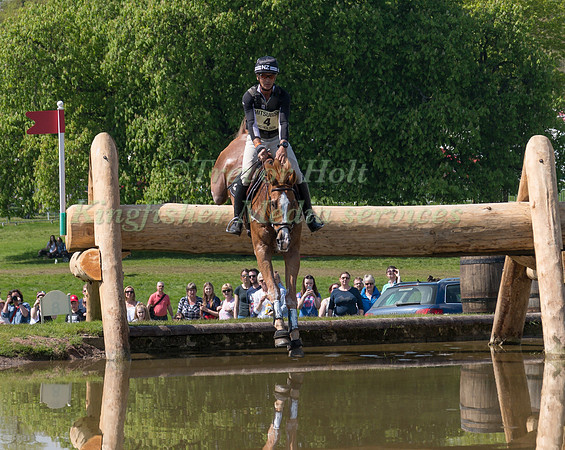 ANDREW NICHOLSON (NZL) RIDING  NEREO