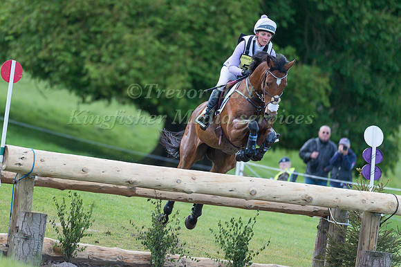 GEMMA TATTERSALL (GBR) RIDING  SANTIAGO BAY COMPETING IN THE CROSS COUNTRY PHASE OF THE  CIC THREE STAR COMPETITION AT THE  2017 DODSON AND HORRELL CHATSWORTH INTERNATIONAL HORSE TRIAL.C