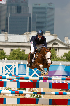 Julian Stiller and Gunstone Wallstreet