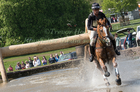 ANDREW NICHOLSON (NZL) RIDING  NEREO