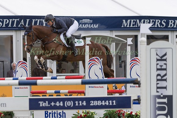 ZARA TINDALL (GBR) AND CLASS AFFAIR